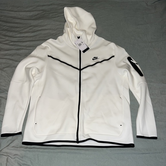 Nike Tech Fleece Tracksuit White/Black 2XTALL Jacket CU4489-100
Pants CU4495-100 - Picture 6 of 10